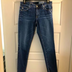 AG Jeans - The Legging Ankle - color: 10 years alliance - size 28 - with raw hem